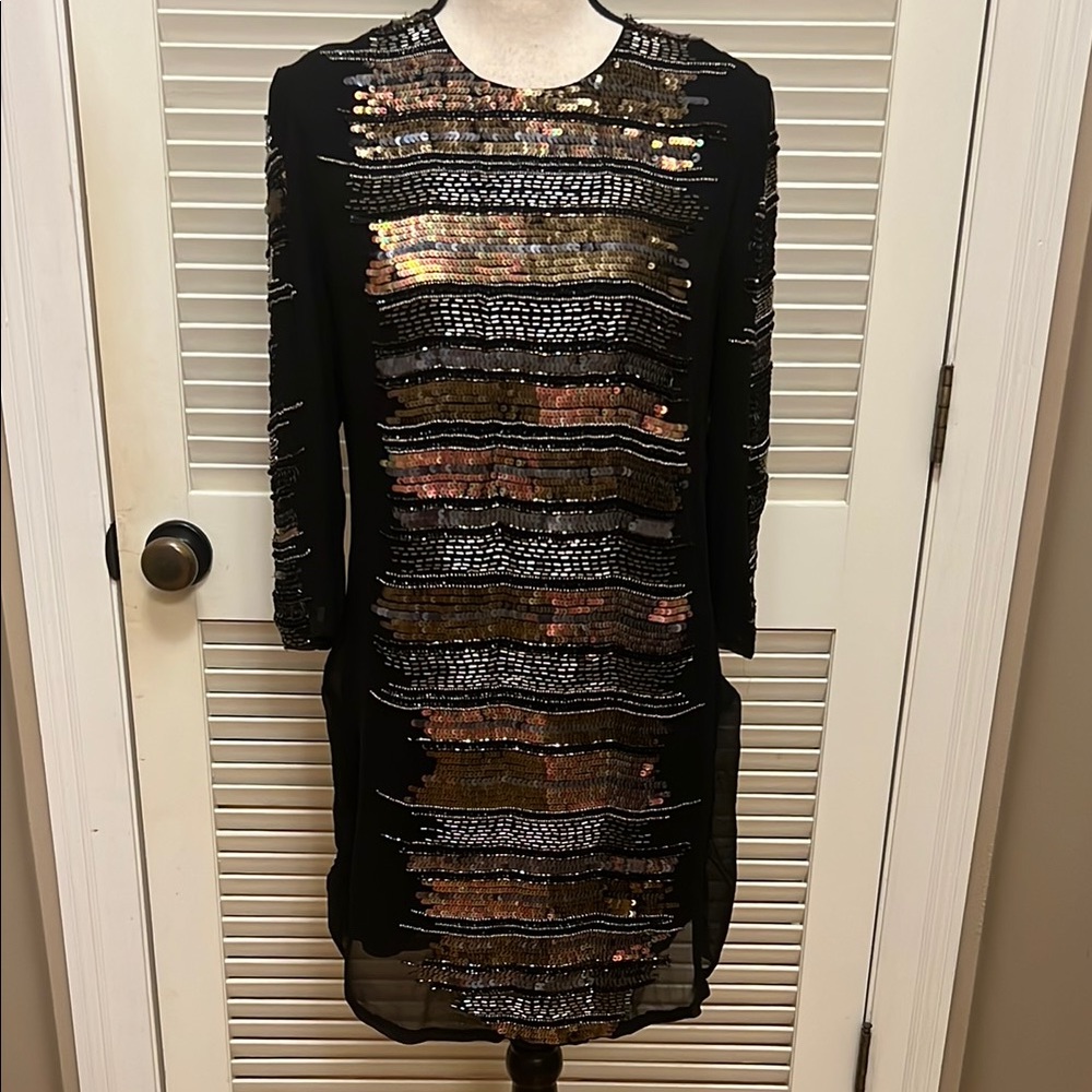 Parker Sequined Bodycon Dress in Black, Peach, Silver, & Gold, Size XSmall, EUC